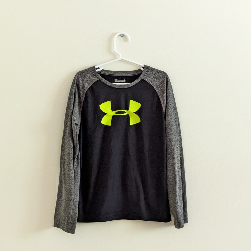Under Armour AllSeason Gear Sz 7 Black Gray Lime Raglan Tee Long Sleeve